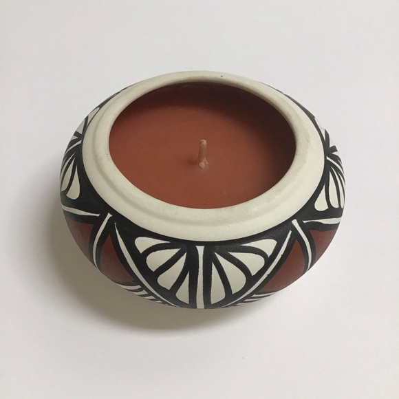 Acoma Pottery Native American Design Cinnamon Scent Candle 4” Rust Wax Round Pot - Picture 6 of 7